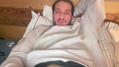 Snapshot of gian22344 chatting on December 19, 2025, 1:23 am gian22344 online show from December 19, 2025, 1:23 am