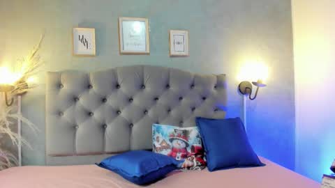 giannaslimjb online show from November 23, 2025, 9:25 pm