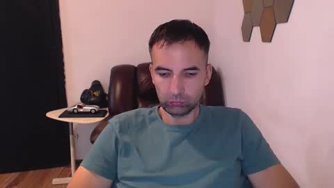 Gianni online show from October 13, 2025, 2:17 pm