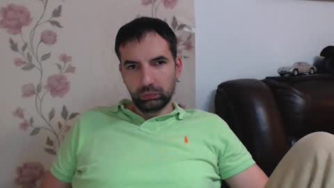 Gianni online show from December 19, 2025, 2:46 pm