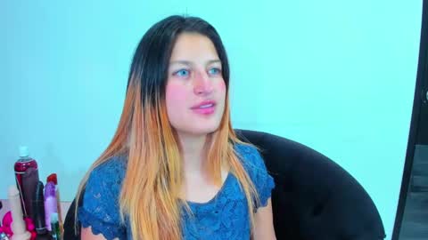 Snapshot of giaroussel chatting on December 26, 2024, 1:43 pm GiaRoussel online show from December 26, 2024, 1:43 pm
