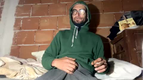 Snapshot of gicobest chatting on January 19, 2025, 5:37 am Corrado online show from January 19, 2025, 5:37 am