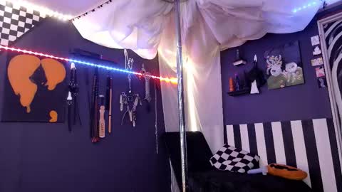 Snapshot of gigglemethis22 chatting on November 9, 2025, 6:06 pm Giggles online show from November 9, 2025, 6:06 pm