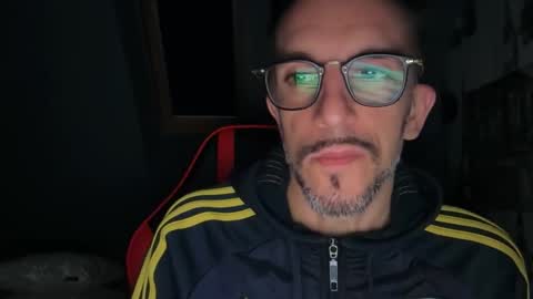 Gigi online show from November 1, 2025, 1:40 am