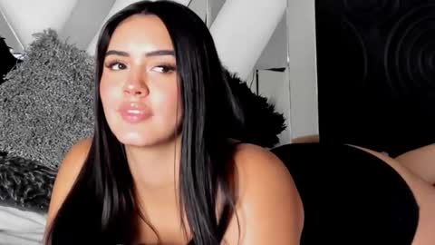Snapshot of gigi_wilden chatting on January 6, 2025, 5:27 pm gigi wilden online show from January 6, 2025, 5:27 pm