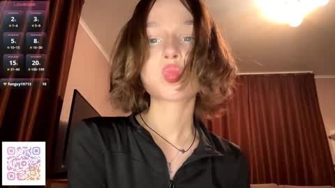 Molly online show from November 30, 2025, 7:29 pm