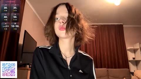 Molly online show from December 5, 2025, 7:54 pm