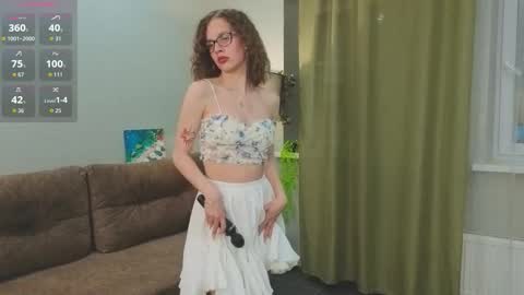 Snapshot of gillianshean chatting on October 14, 2025, 1:45 pm Anna online show from October 14, 2025, 1:45 pm