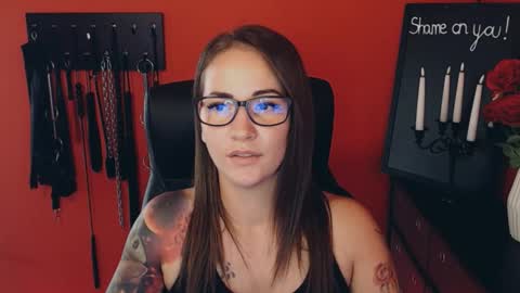 Snapshot of gina_hotlick chatting on September 16, 2025, 12:50 pm gina_hotlick online show from September 16, 2025, 12:50 pm