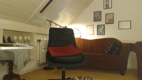 Gina online show from January 10, 2025, 5:24 pm