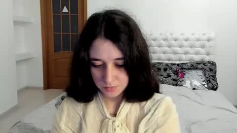 Snapshot of ginablum chatting on October 22, 2025, 8:14 am Kate online show from October 22, 2025, 8:14 am