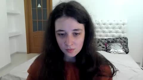 Snapshot of ginablum chatting on November 16, 2025, 8:53 am Kate online show from November 16, 2025, 8:53 am