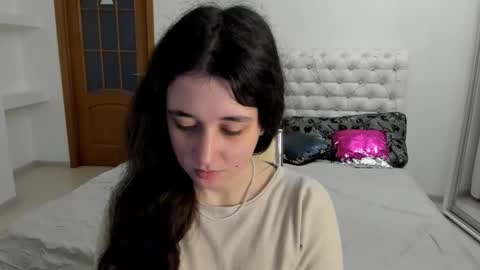 Snapshot of ginablum chatting on November 26, 2025, 8:04 am Kate online show from November 26, 2025, 8:04 am