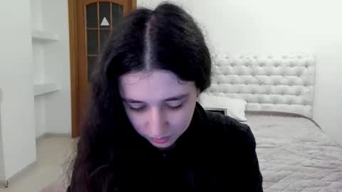 Snapshot of ginablum chatting on November 30, 2025, 8:40 am Kate online show from November 30, 2025, 8:40 am