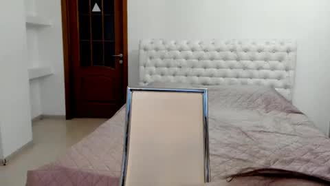 Snapshot of ginablum chatting on December 19, 2025, 9:27 am Kate online show from December 19, 2025, 9:27 am