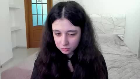 Snapshot of ginablum chatting on December 20, 2025, 9:38 am Kate online show from December 20, 2025, 9:38 am