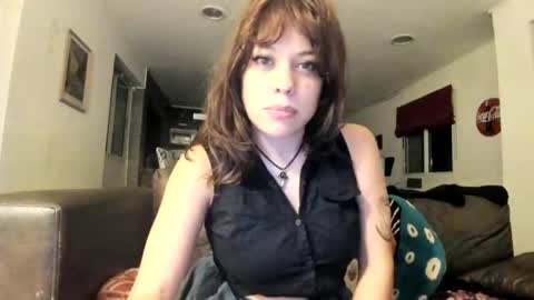 Snapshot of ginakatana chatting on February 17, 2025, 5:47 am Gina Katana online show from February 17, 2025, 5:47 am
