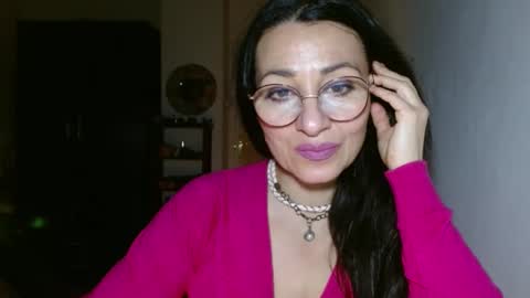 Snapshot of ginaoneon chatting on February 11, 2025, 10:50 pm GinaONeon online show from February 11, 2025, 10:50 pm