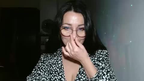 Snapshot of ginaoneon chatting on March 6, 2025, 8:27 pm GinaONeon online show from March 6, 2025, 8:27 pm