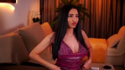 Snapshot of ginavalentinna chatting on February 7, 2025, 7:49 pm Gina online show from February 7, 2025, 7:49 pm