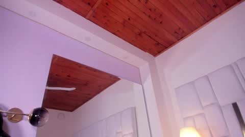 Snapshot of ginebra_ness chatting on March 2, 2025, 12:09 am Ginebra Ness online show from March 2, 2025, 12:09 am