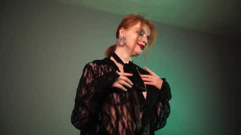        im expecting 350 thumbs up on my altar   online show from January 4, 2025, 10:13 pm