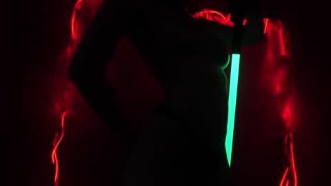        im expecting 350 thumbs up on my altar   online show from January 7, 2025, 4:08 am