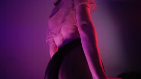        im expecting 350 thumbs up on my altar   online show from January 11, 2025, 4:27 am