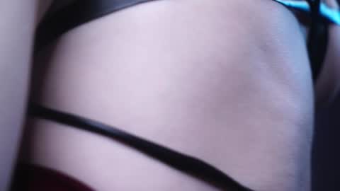        im expecting 350 thumbs up on my altar   online show from January 13, 2025, 4:07 am