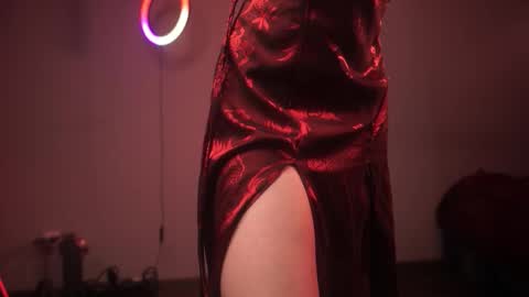        im expecting 350 thumbs up on my altar   online show from October 13, 2025, 10:32 pm