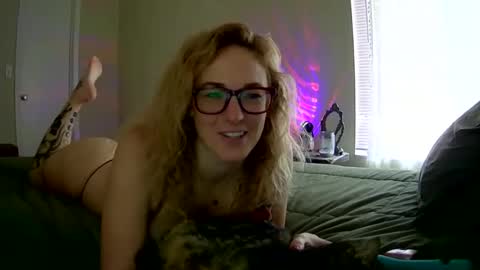 Snapshot of gingergrand chatting on March 4, 2025, 7:32 pm GingerGrand online show from March 4, 2025, 7:32 pm