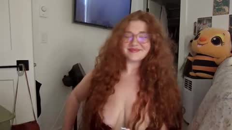 Snapshot of gingerprincess555 chatting on October 3, 2025, 11:13 pm gingerprincess555 online show from October 3, 2025, 11:13 pm