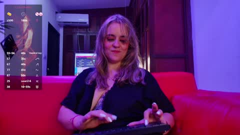 Snapshot of ginnagrace chatting on February 3, 2025, 6:17 pm Ginna online show from February 3, 2025, 6:17 pm