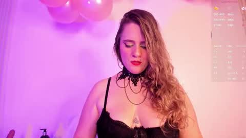 Snapshot of ginnagrace chatting on November 15, 2025, 1:40 pm Ginna online show from November 15, 2025, 1:40 pm