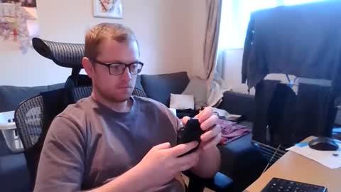 ginwood online show from November 12, 2025, 8:04 am