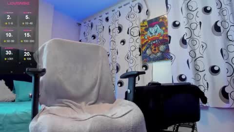 Snapshot of giomar_reyes chatting on September 19, 2025, 4:25 am GIOMAR REYES online show from September 19, 2025, 4:25 am