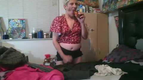 giovanna132008 online show from November 21, 2025, 2:21 am