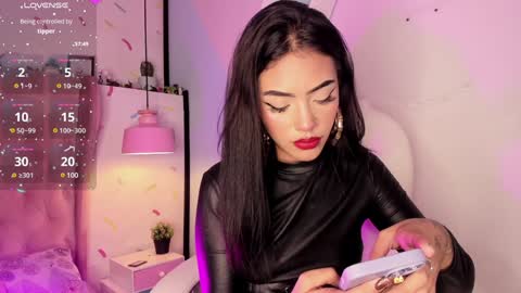 Giovanna  online show from February 7, 2025, 3:55 am