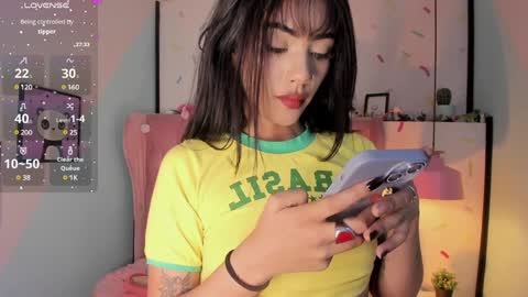 Giovanna  online show from February 9, 2025, 4:25 am