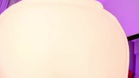 Giovanna  online show from September 17, 2025, 6:15 am