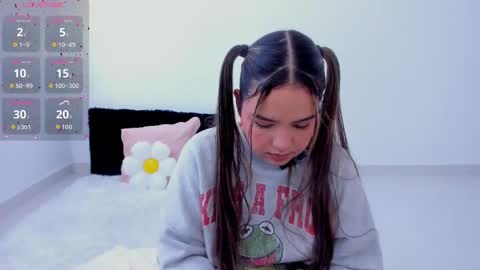 Snapshot of girl_alana chatting on October 16, 2025, 4:52 pm Alana online show from October 16, 2025, 4:52 pm