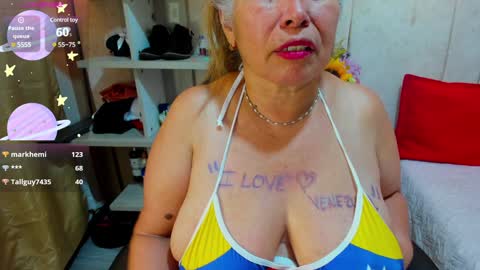 Snapshot of girl_amada chatting on January 10, 2025, 9:02 am Girl Amada online show from January 10, 2025, 9:02 am