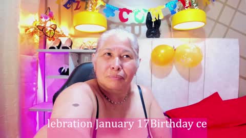 Snapshot of girl_amada chatting on January 15, 2025, 4:04 am Girl Amada online show from January 15, 2025, 4:04 am