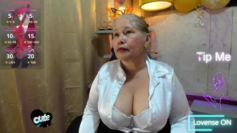 Snapshot of girl_amada chatting on January 30, 2025, 3:22 am Girl Amada online show from January 30, 2025, 3:22 am