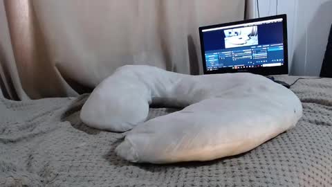 Snapshot of girl_honey_ chatting on March 4, 2025, 4:41 pm Aleja online show from March 4, 2025, 4:41 pm