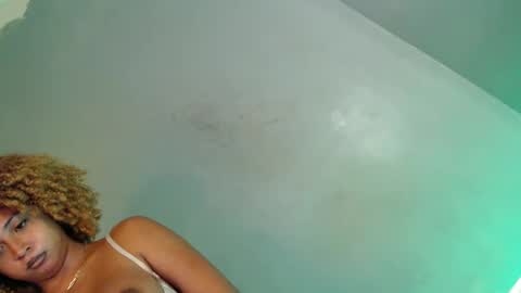 Snapshot of girl_in_black chatting on January 23, 2025, 9:39 pm Nikka Gadavida online show from January 23, 2025, 9:39 pm