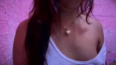 Snapshot of girl_kylax chatting on October 23, 2025, 5:18 am ilove play tab and dirty online show from October 23, 2025, 5:18 am