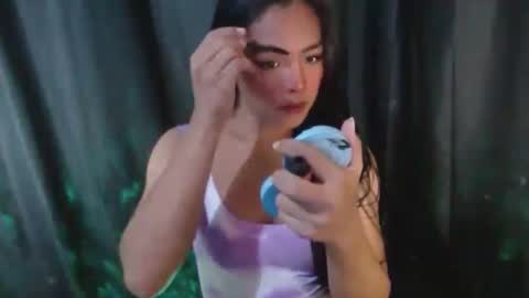 queen ronna online show from January 8, 2025, 4:34 am