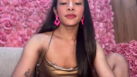 queen ronna online show from September 18, 2025, 4:42 pm