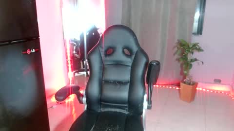 Ariana Sophia.  online show from February 23, 2025, 5:45 am